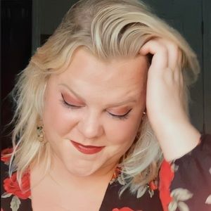 Meet your Posher, Gwendolyn